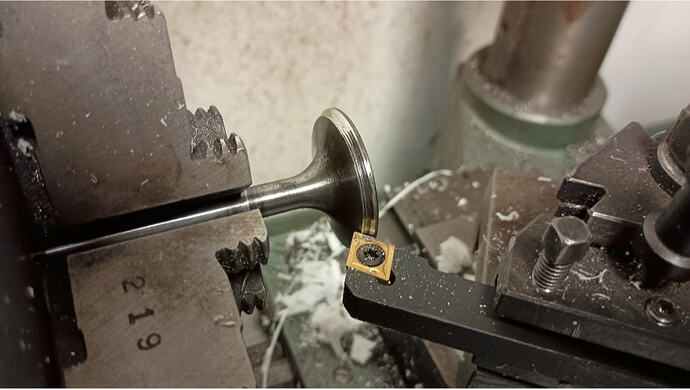 two passes valve on lathe