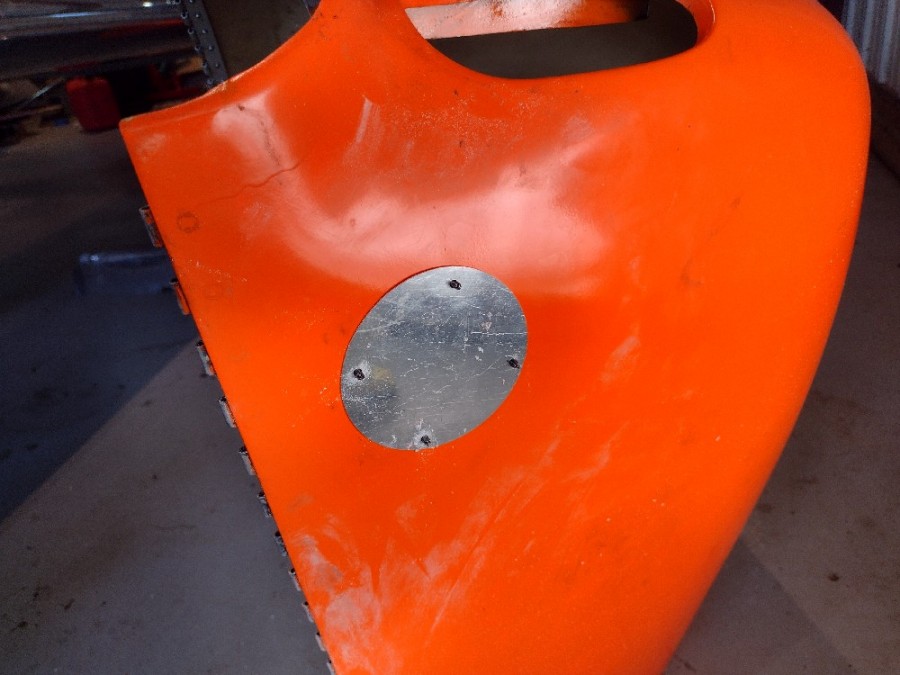 oil fill cover outside drilled.jpg