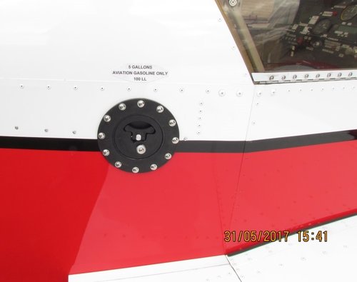 362DR Aux Fuel Tank Fill.jpg
