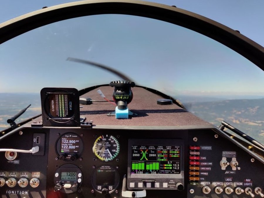 Panel-level-horizon.jpg (136.65 KiB) Viewed 9981 times Panel-level-horizon.jpg